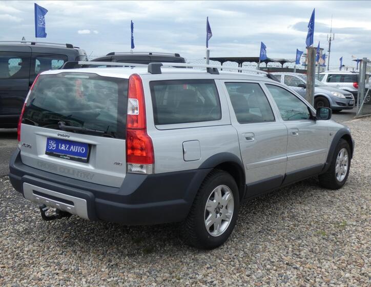 Volvo XC70 4