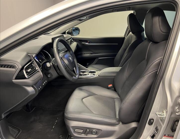Toyota Camry 10