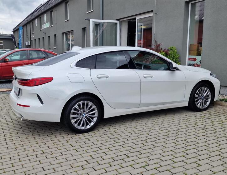 BMW Řada 2 11