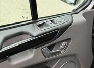 Ford Tourneo Custom 20