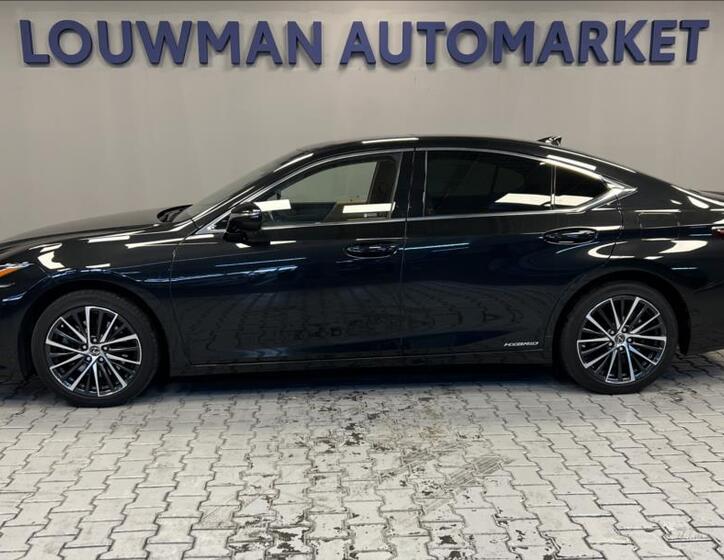 Lexus ES 300h 3