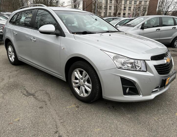Chevrolet Cruze 22