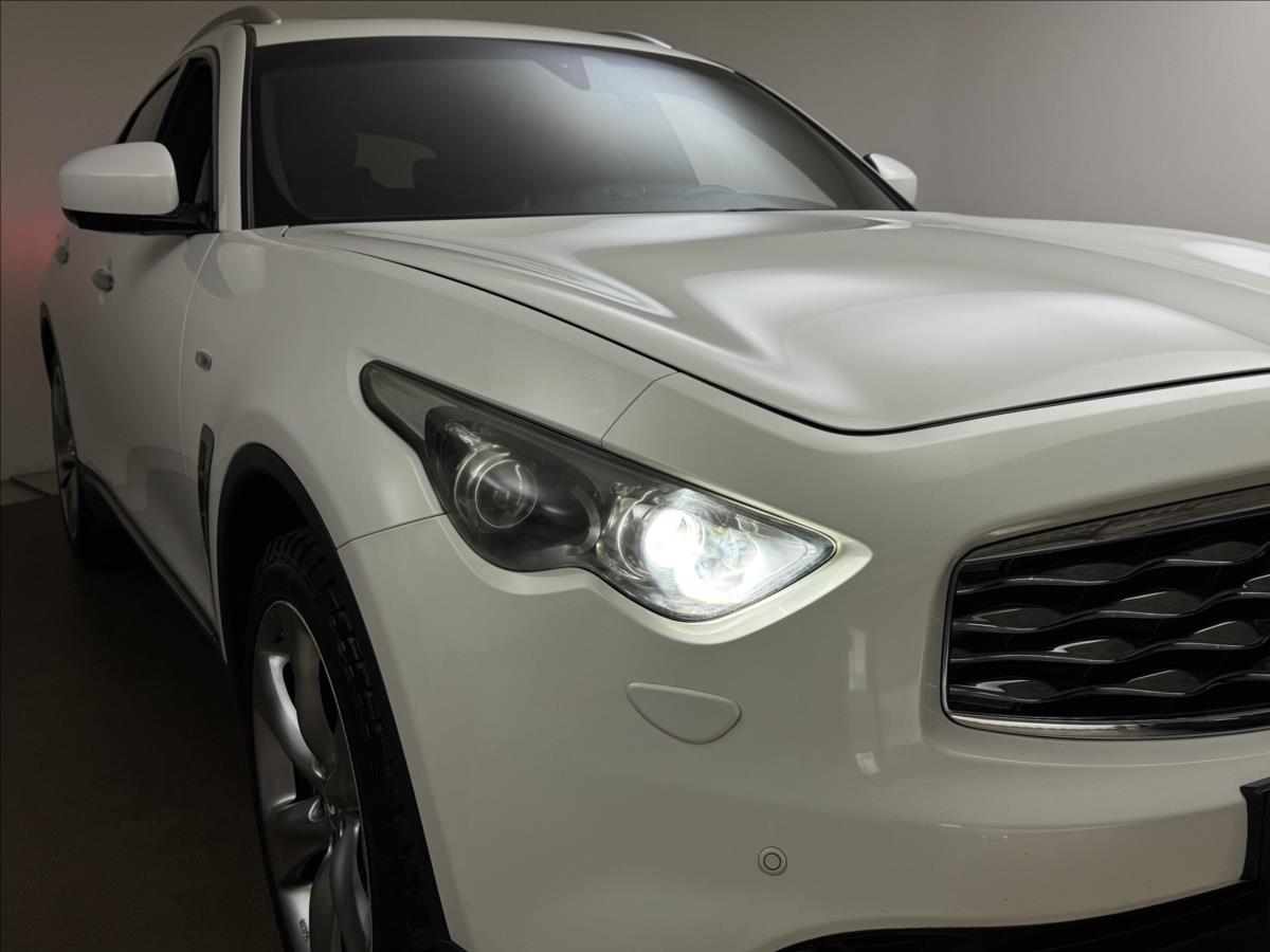 Infiniti FX30