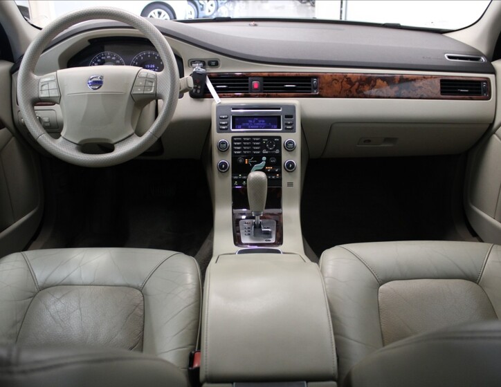 Volvo S80 8