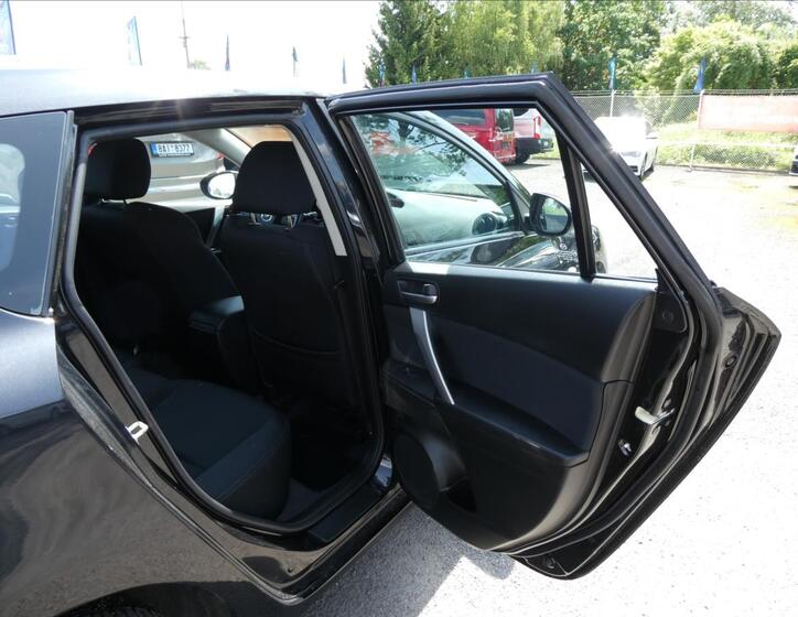 Mazda 3 26