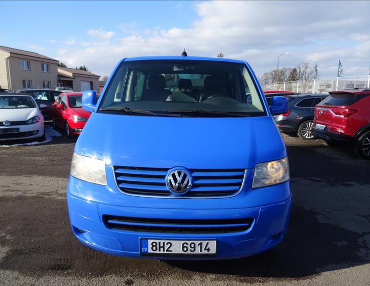 Volkswagen Caravelle 2