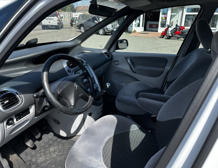 Citroën Xsara Picasso 10
