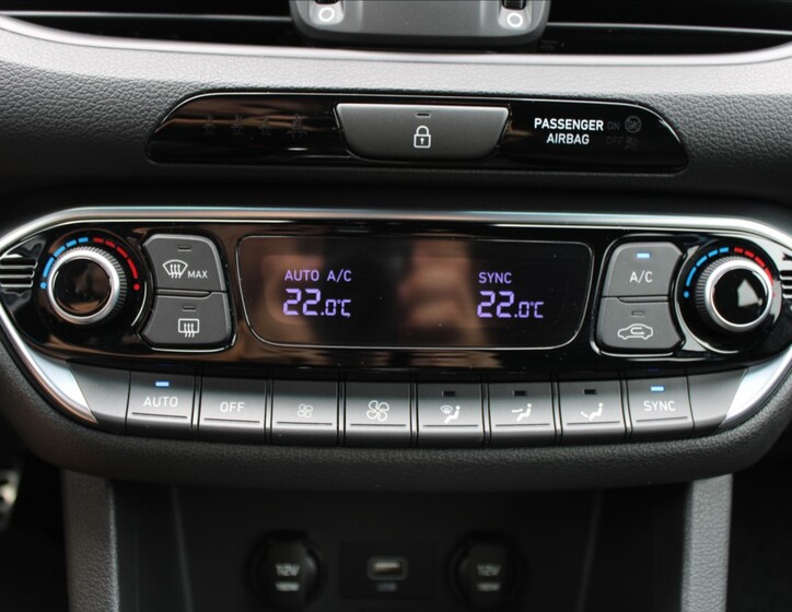 Hyundai i30 16