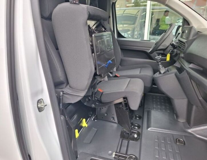 Peugeot Expert 19