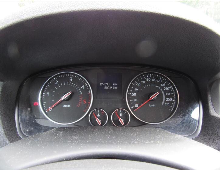 Renault Laguna 13