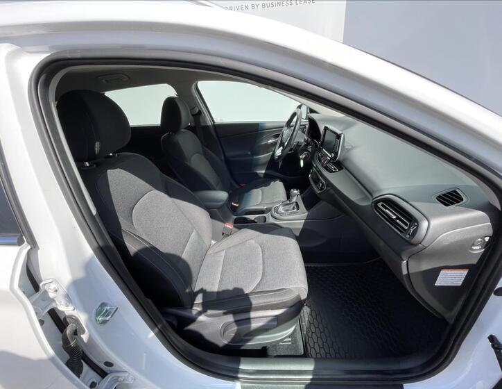 Hyundai i30 17