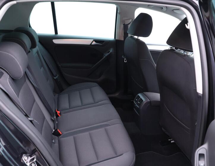 Volkswagen Golf 13