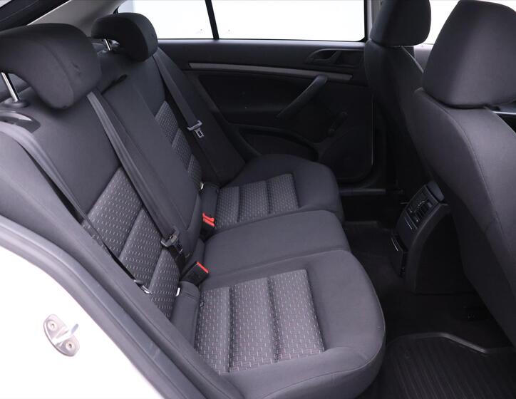 Škoda Octavia 12