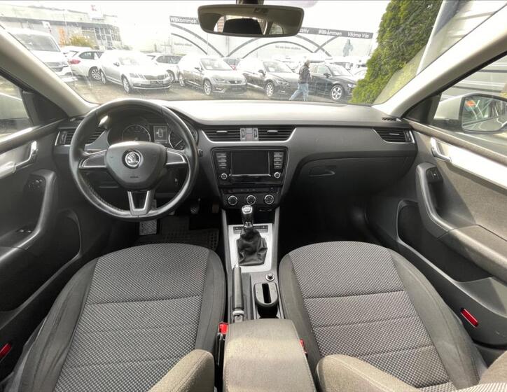 Škoda Octavia 12