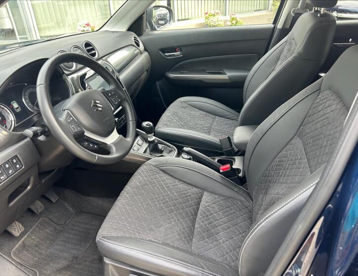 Suzuki Vitara 10