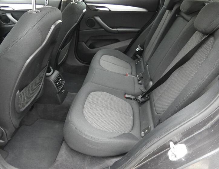BMW X1 21