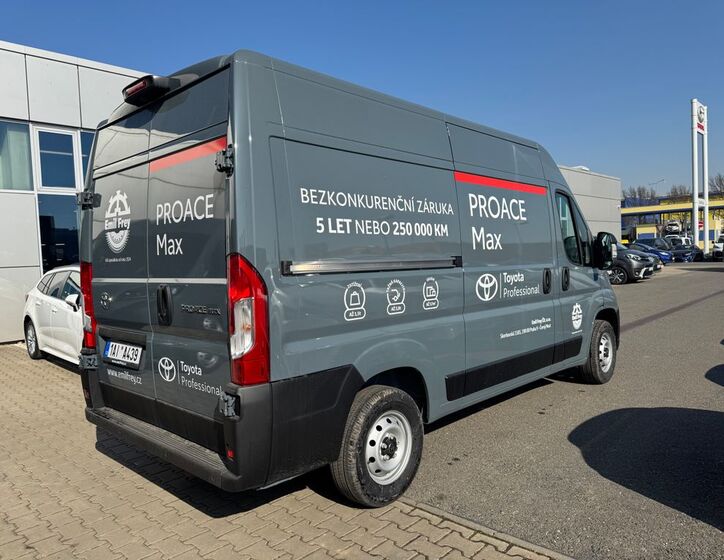 Toyota Proace Max 5