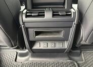Land Rover Defender 21