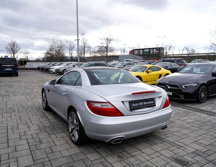 Mercedes-Benz SLK 4