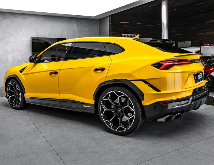 Lamborghini Urus 7