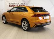 Audi Q8 6