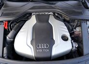 Audi A8 10