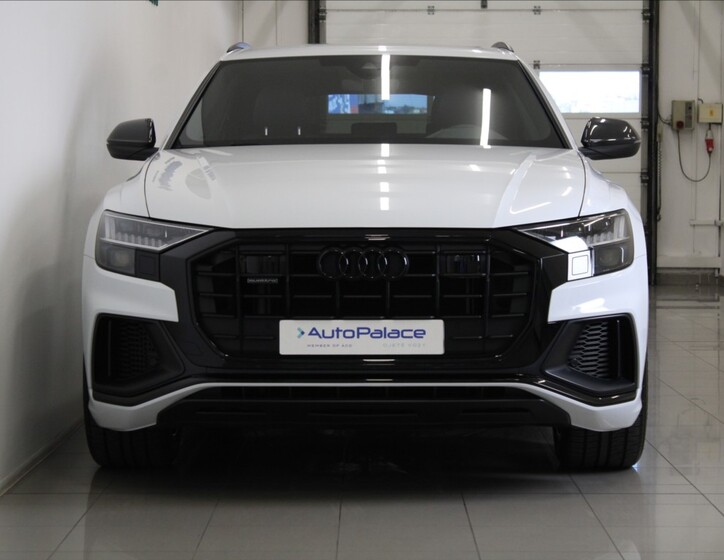 Audi Q8 2