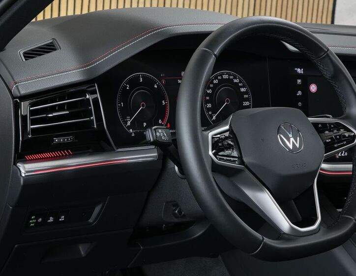 Volkswagen Touareg 15