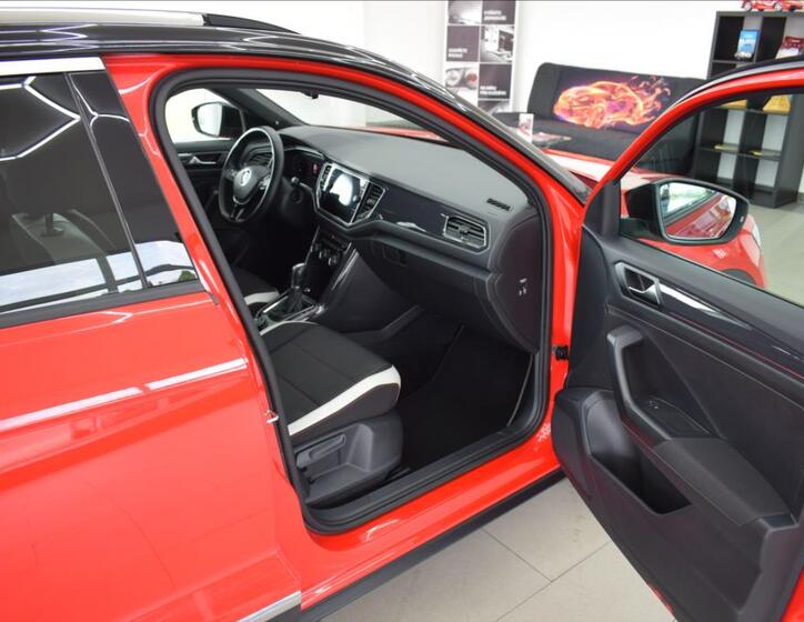 Volkswagen T-Roc 14