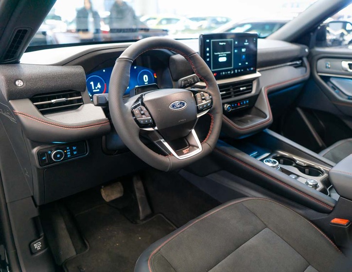 Ford Explorer 13