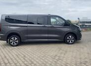 Volkswagen Caravelle 2