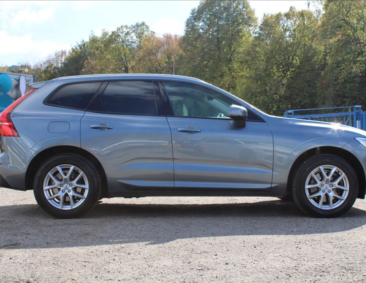 Volvo XC60 4