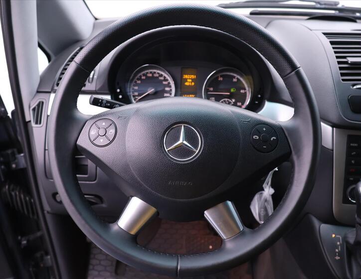 Mercedes-Benz Viano 19