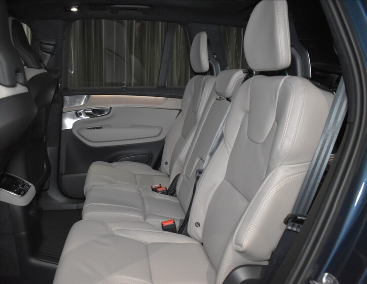 Volvo XC90 19