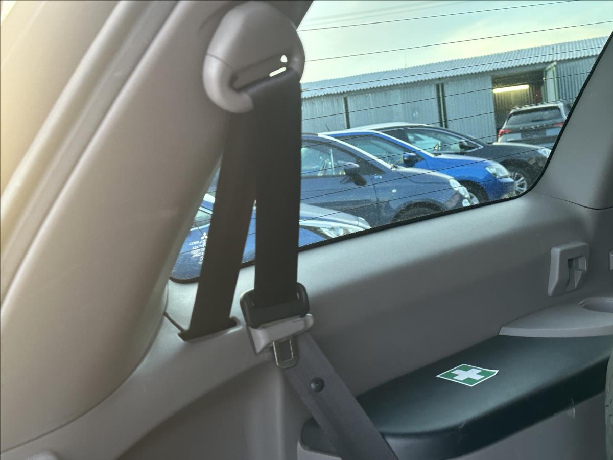 Mitsubishi Grandis