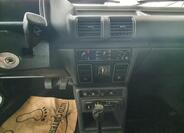 Peugeot 305 13