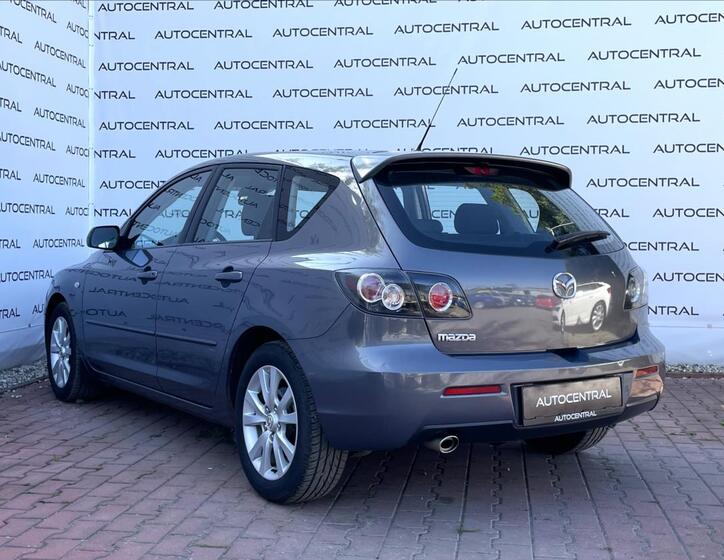 Mazda 3 5