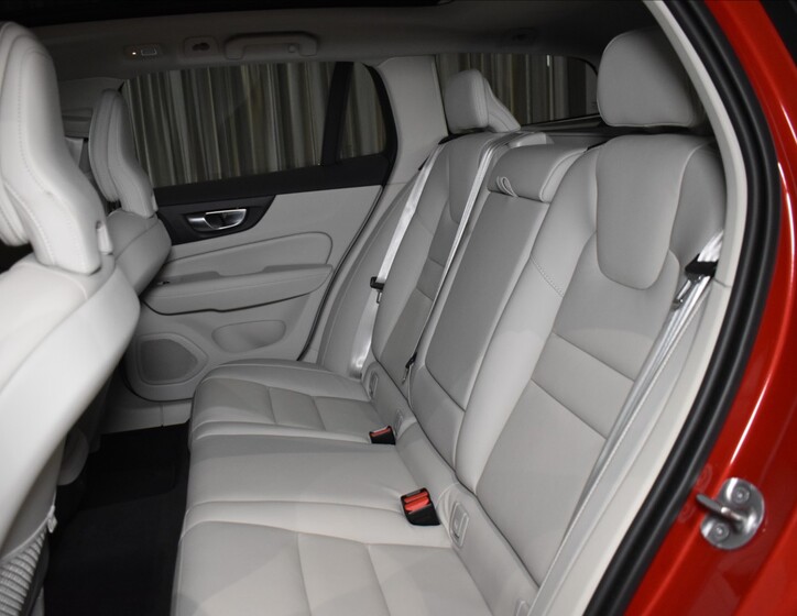 Volvo V60 9