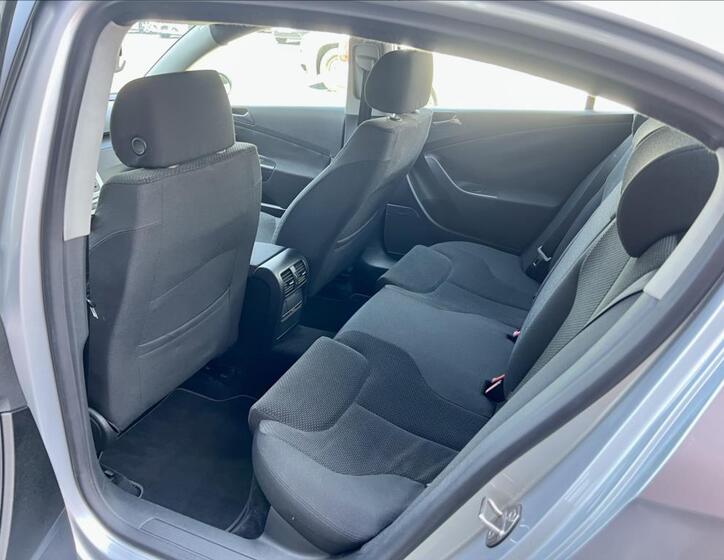Volkswagen Passat 13