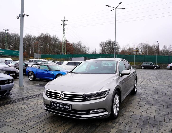 Volkswagen Passat 2