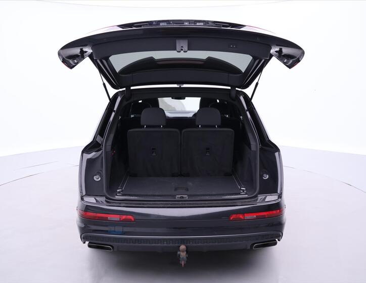 Audi Q7 9