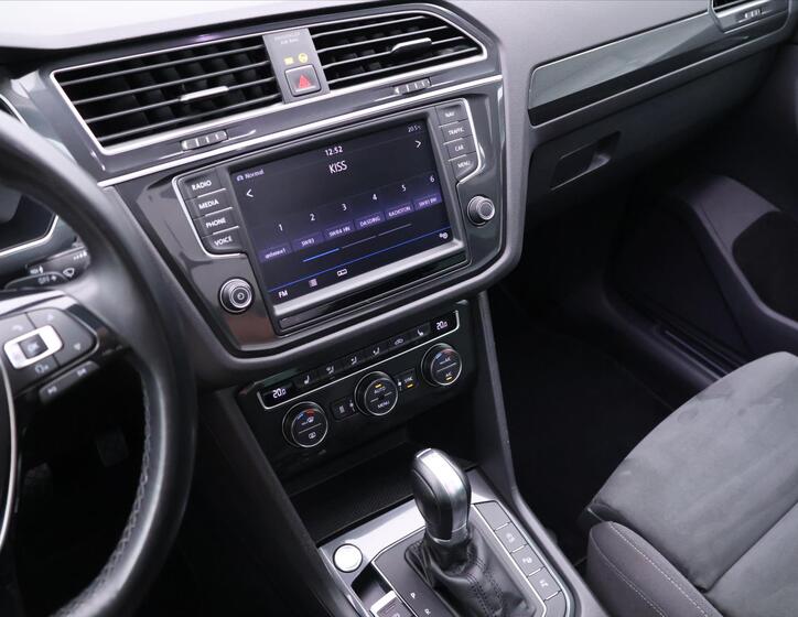 Volkswagen Tiguan 26
