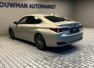Lexus ES 300h 13