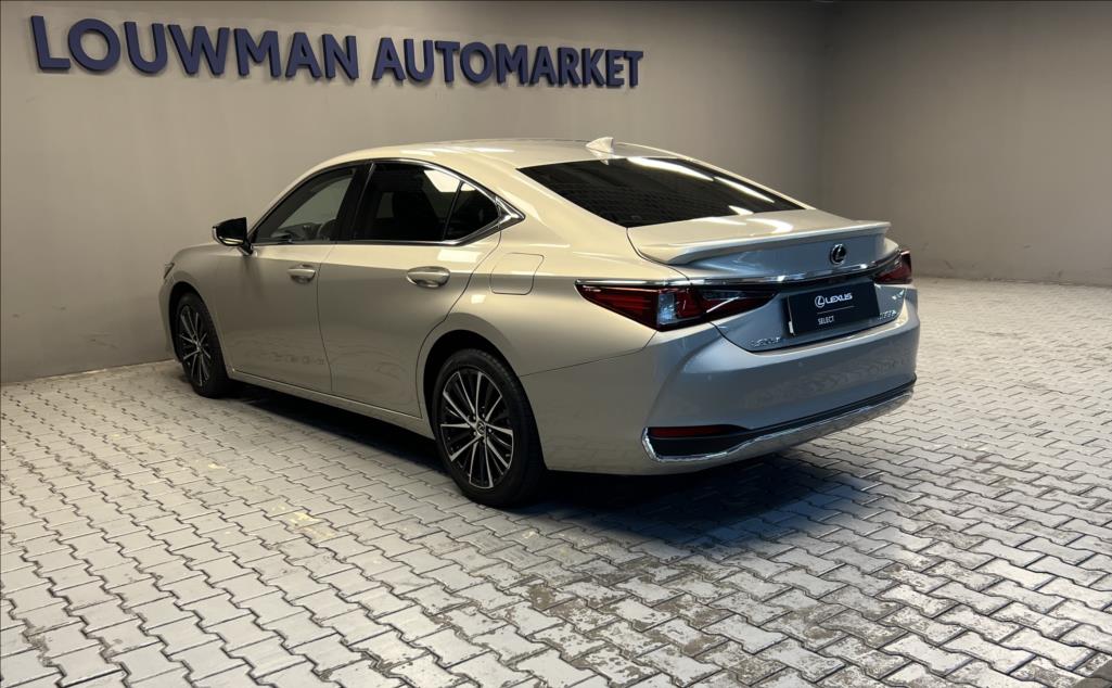 Lexus ES 300h