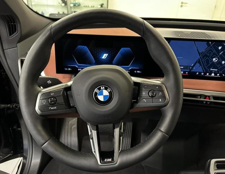 BMW iX 8
