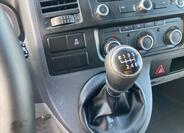 Volkswagen Caravelle 19