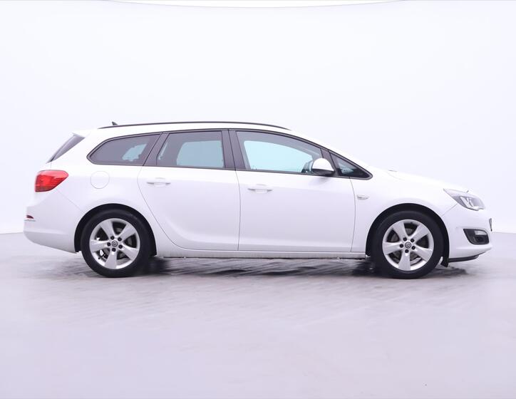 Opel Astra 8
