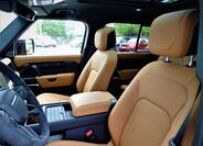 Land Rover Defender 7
