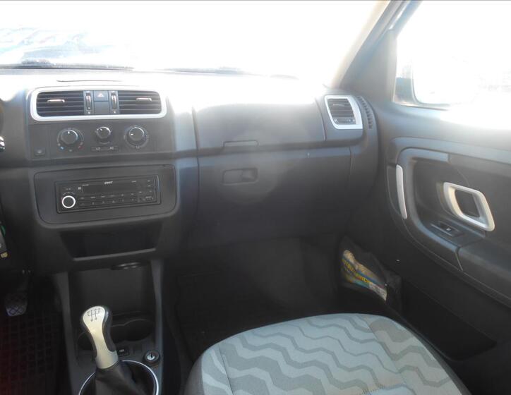 Škoda Roomster 14