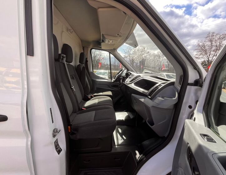 Ford Transit 21